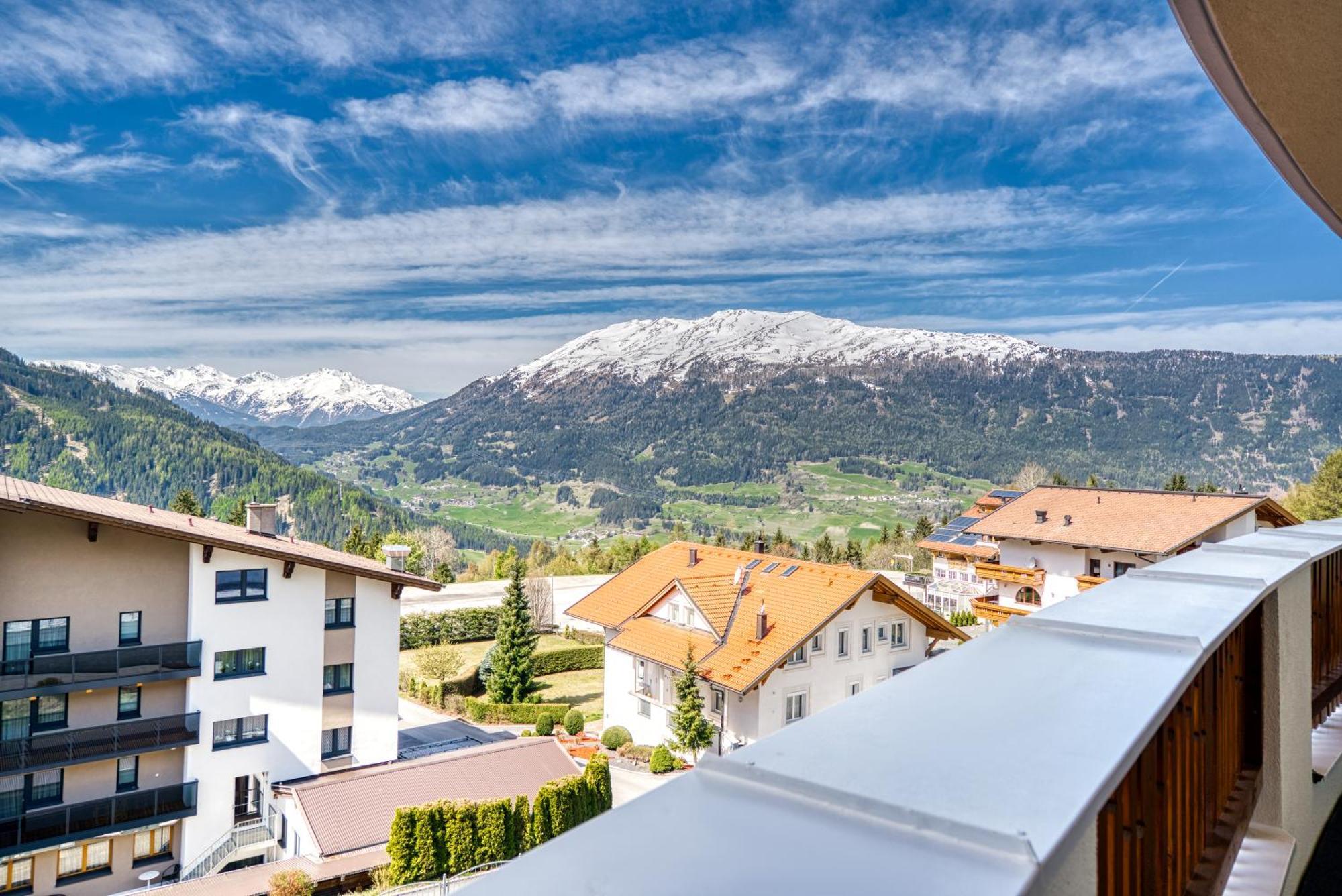 Hotel Alpen-Royal Jerzens Exterior photo