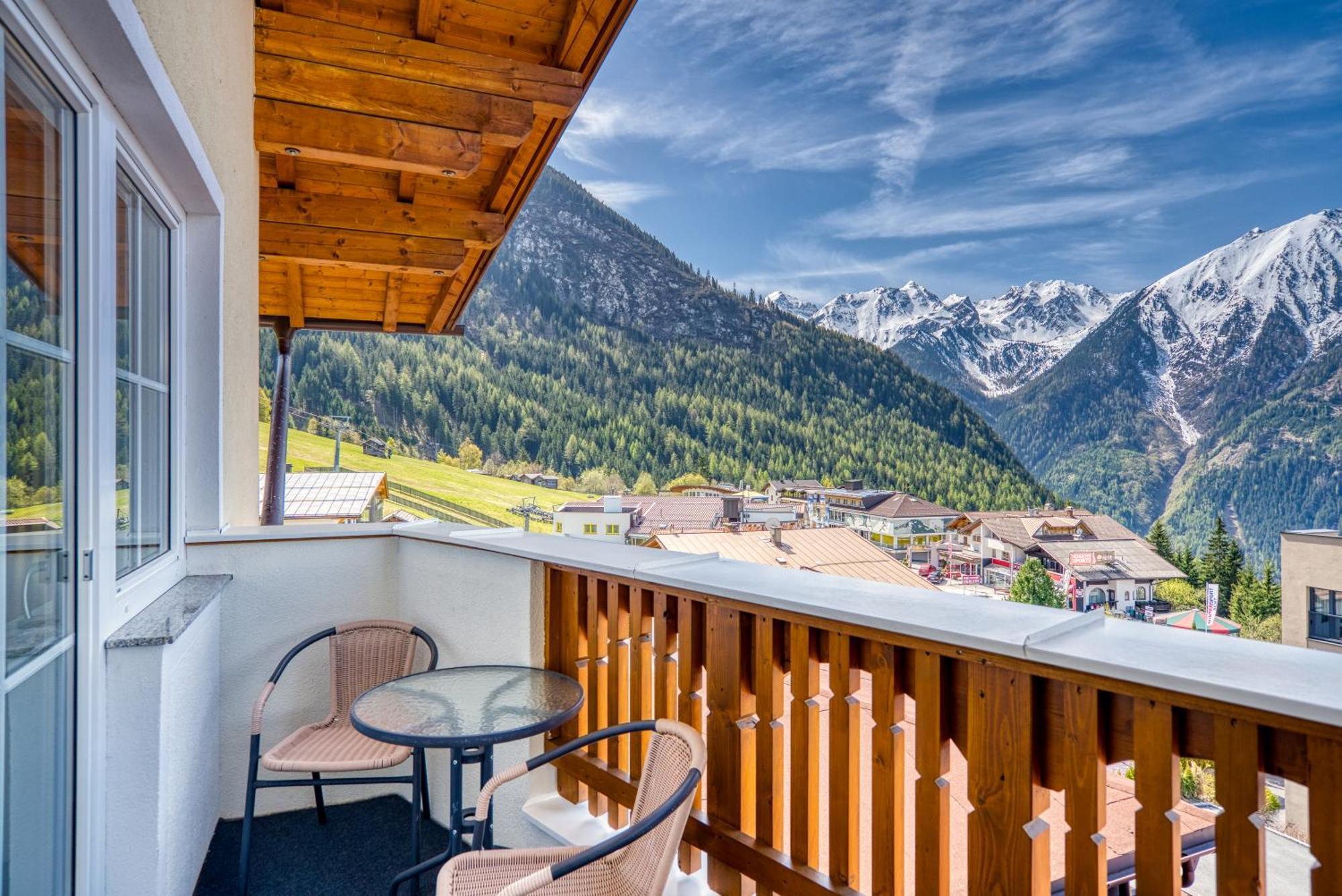 Hotel Alpen-Royal Jerzens Exterior photo