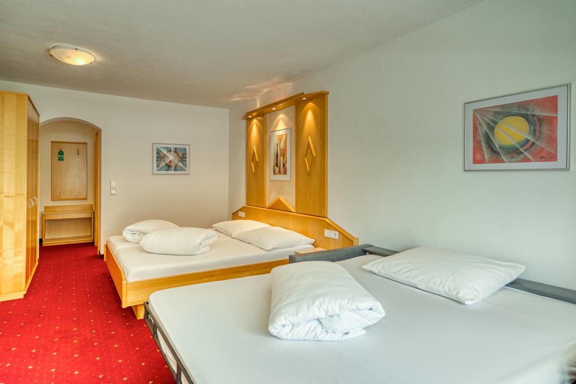 Hotel Alpen-Royal Jerzens Exterior photo