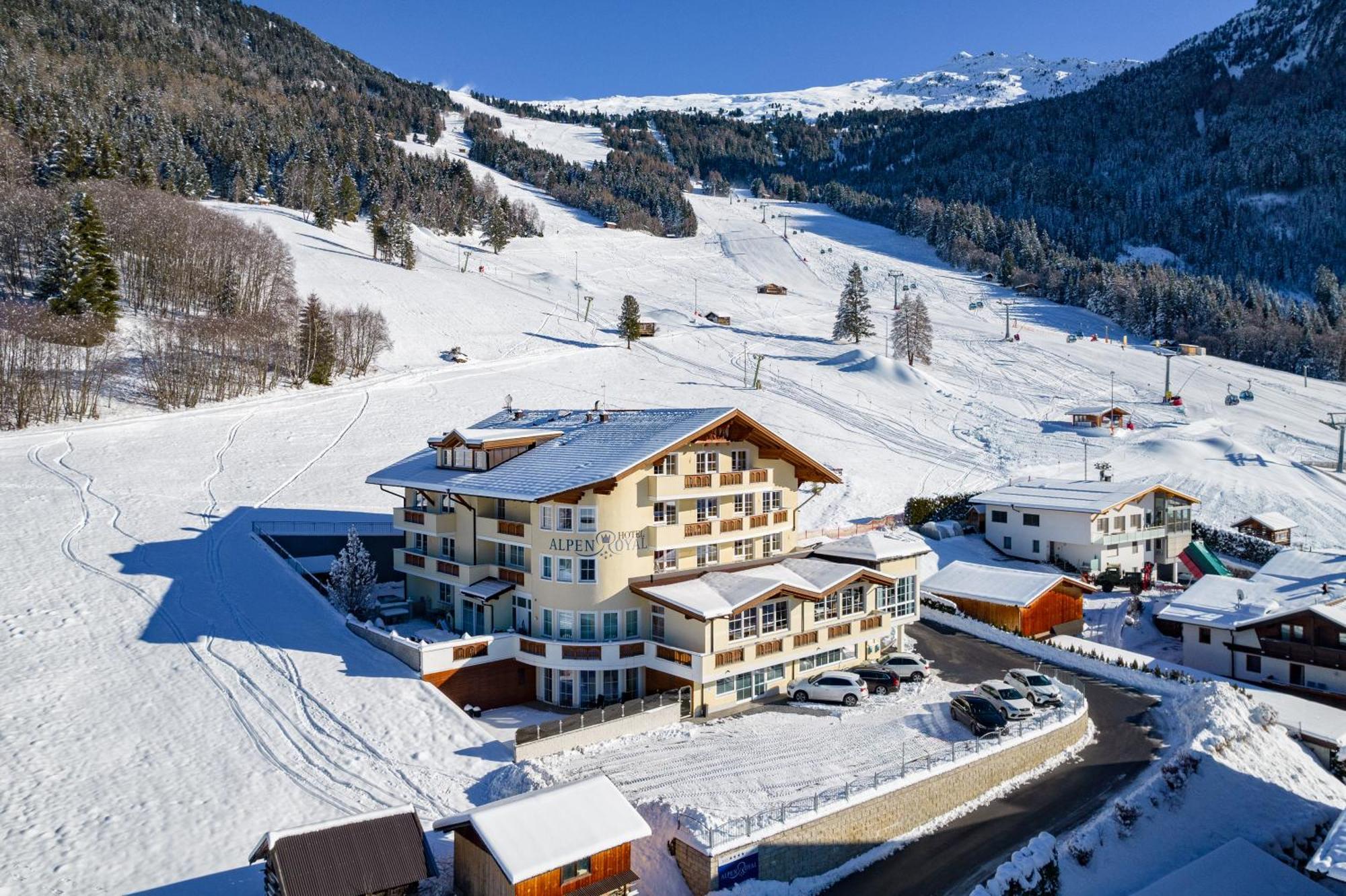 Hotel Alpen-Royal Jerzens Exterior photo